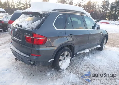 2013 BMW X5 xDrive35D from USA, damaged, VIN 5UXZW0C57D0B95096
